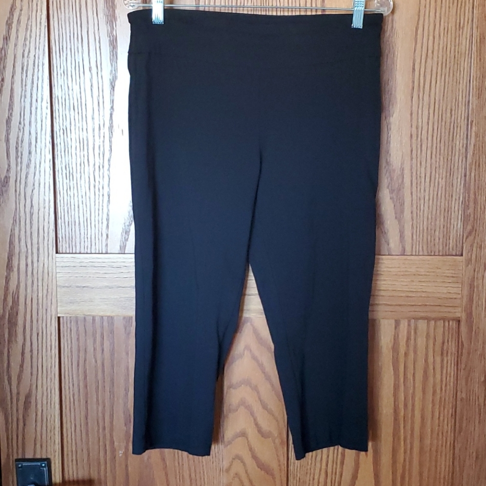 Capris, black, pull on, no pockets, dressy